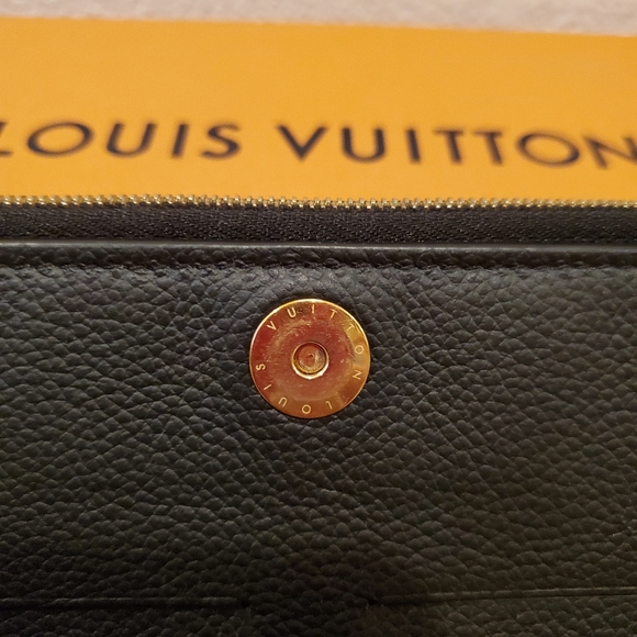Louis Vuitton Monogram Empreinte Adele Bifold long wallet - Picture 13 of 16